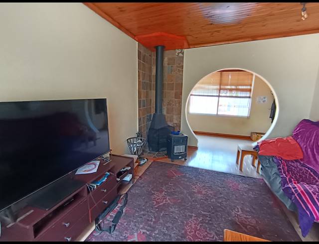 3 BEDROOM HOUSE FOR SALE IN BRACKENHURST